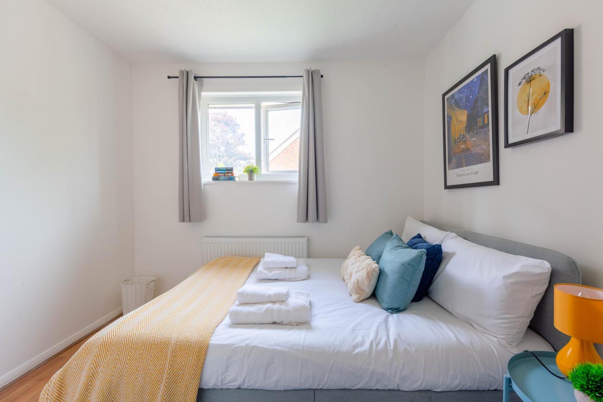 Bright 3 Bedroom House With Terrace 16 Mins To Big Ben * Londra