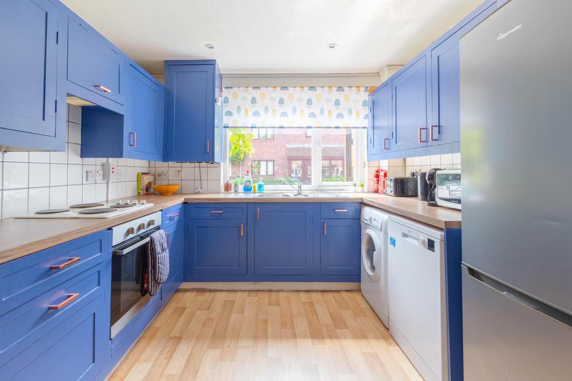 Bright 3 Bedroom House With Terrace 16 Mins To Big Ben * Londra