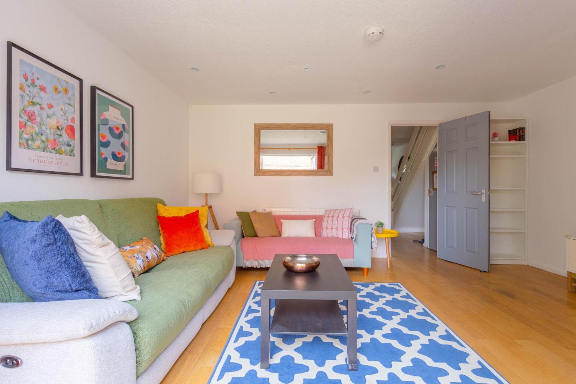 Apartment Bright 3 Bedroom House With Terrace 16 Mins To Big Ben *