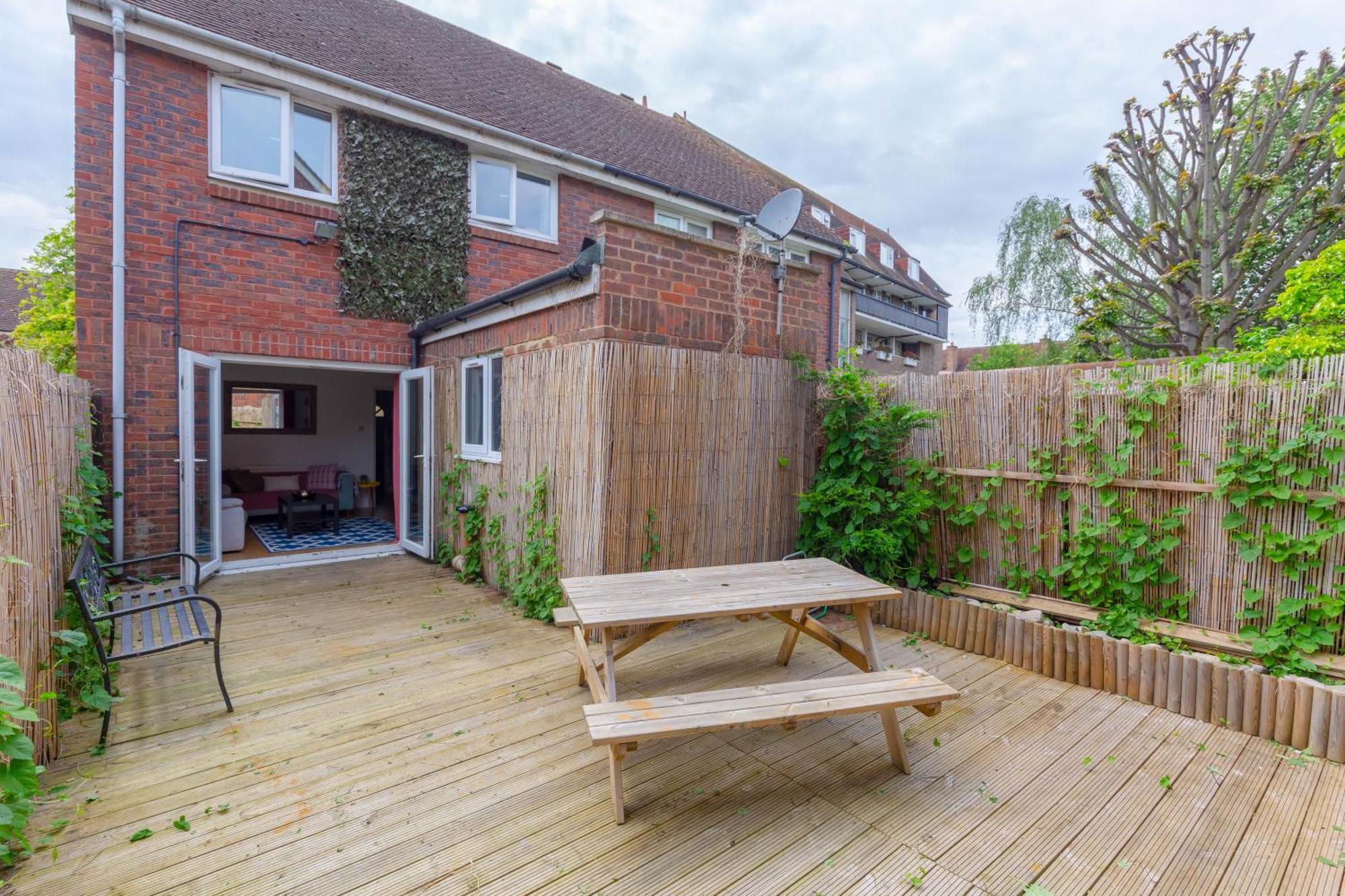 Bright 3 Bedroom House With Terrace 16 Mins To Big Ben