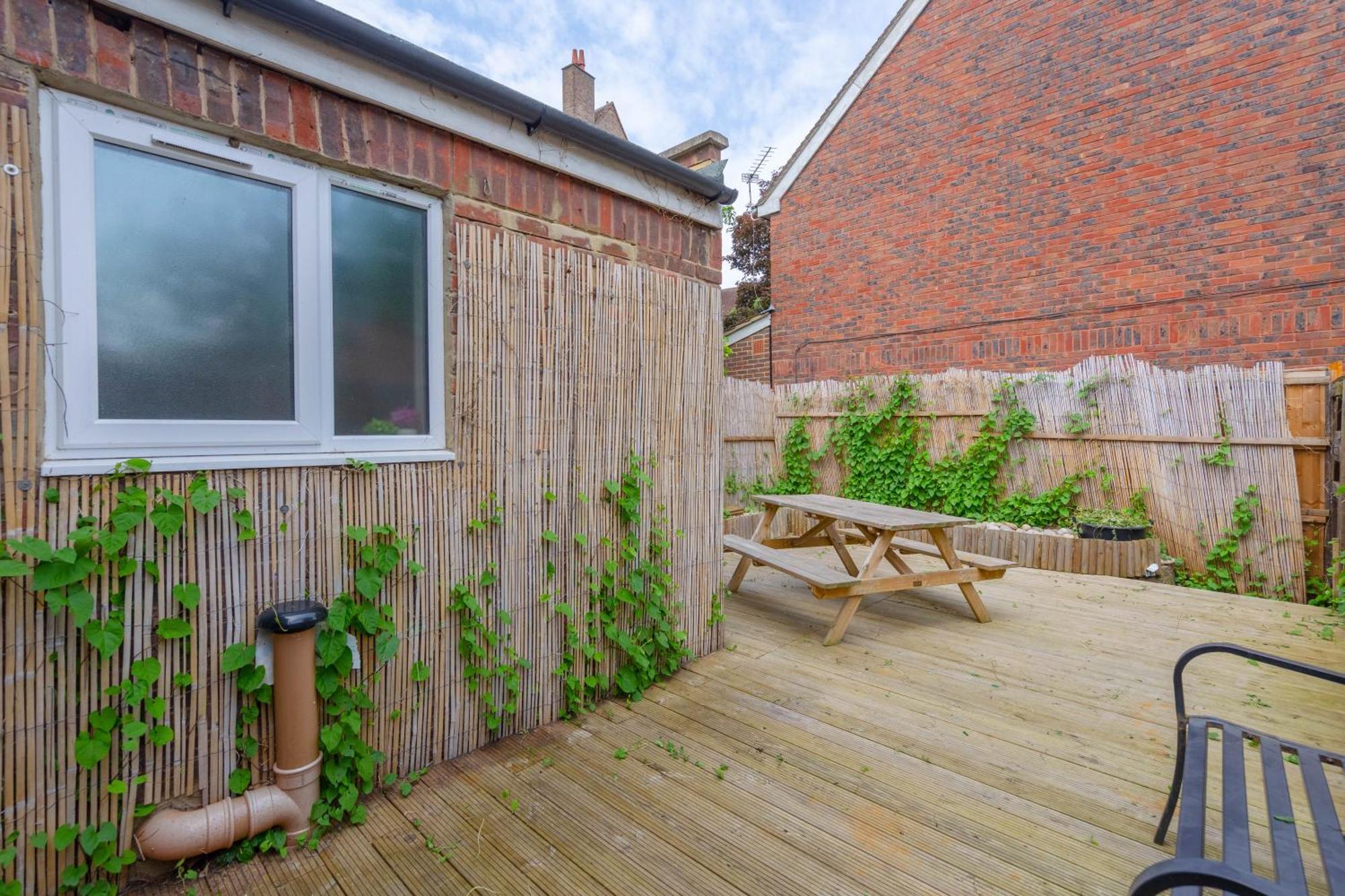 Apartment Bright 3 Bedroom House With Terrace 16 Mins To Big Ben *