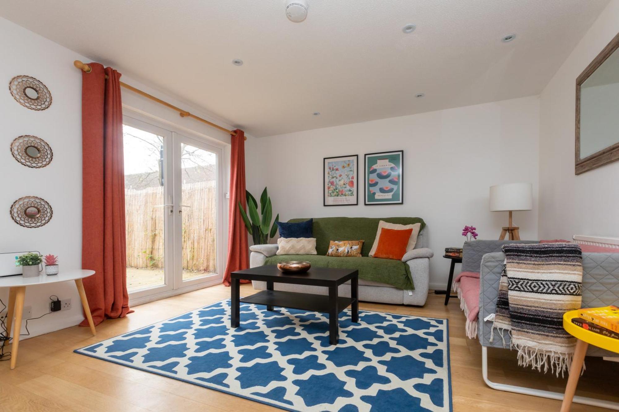Bright 3 Bedroom House With Terrace 16 Mins To Big Ben * Londra