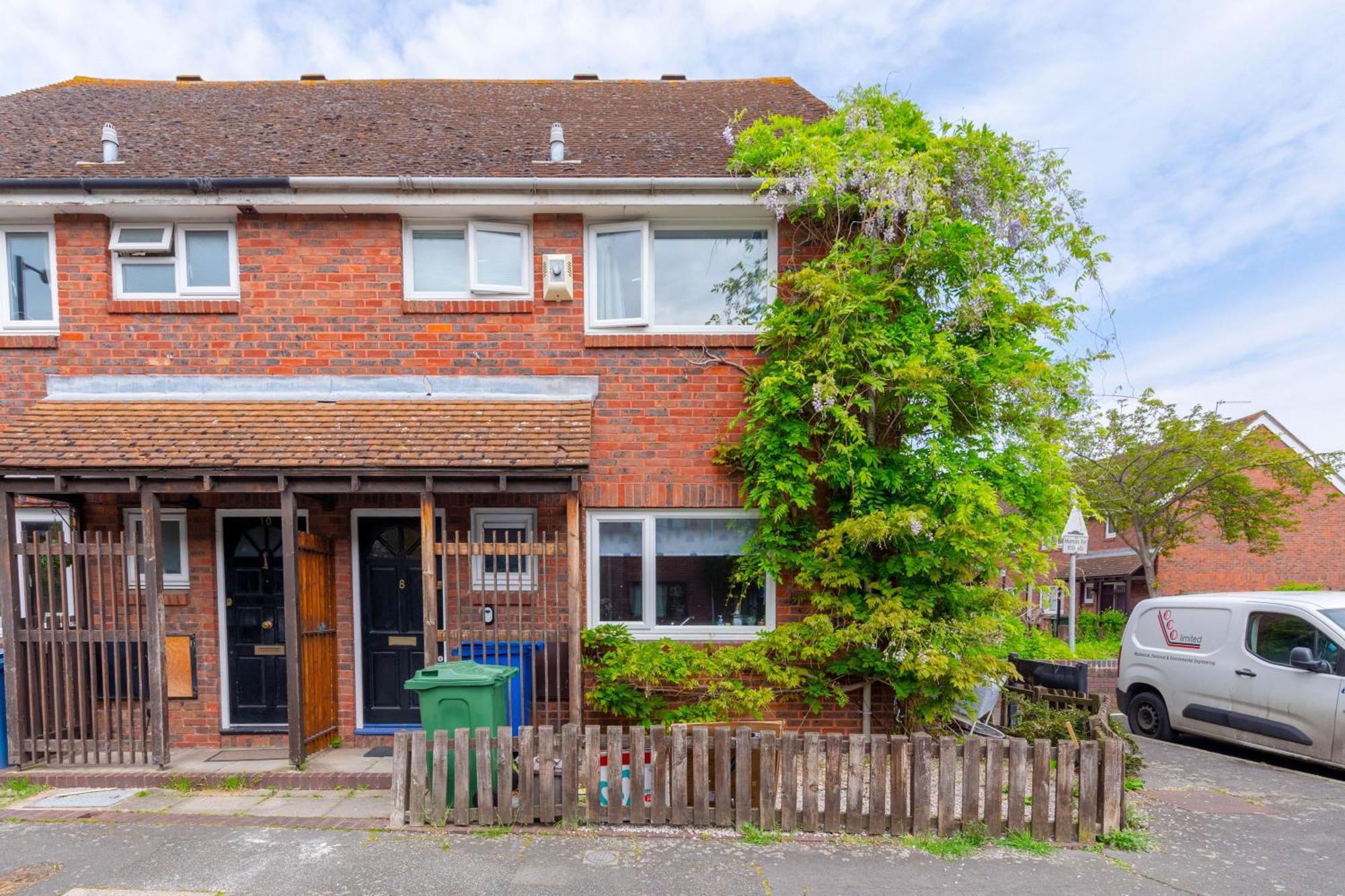 Bright 3 Bedroom House With Terrace 16 Mins To Big Ben Londra