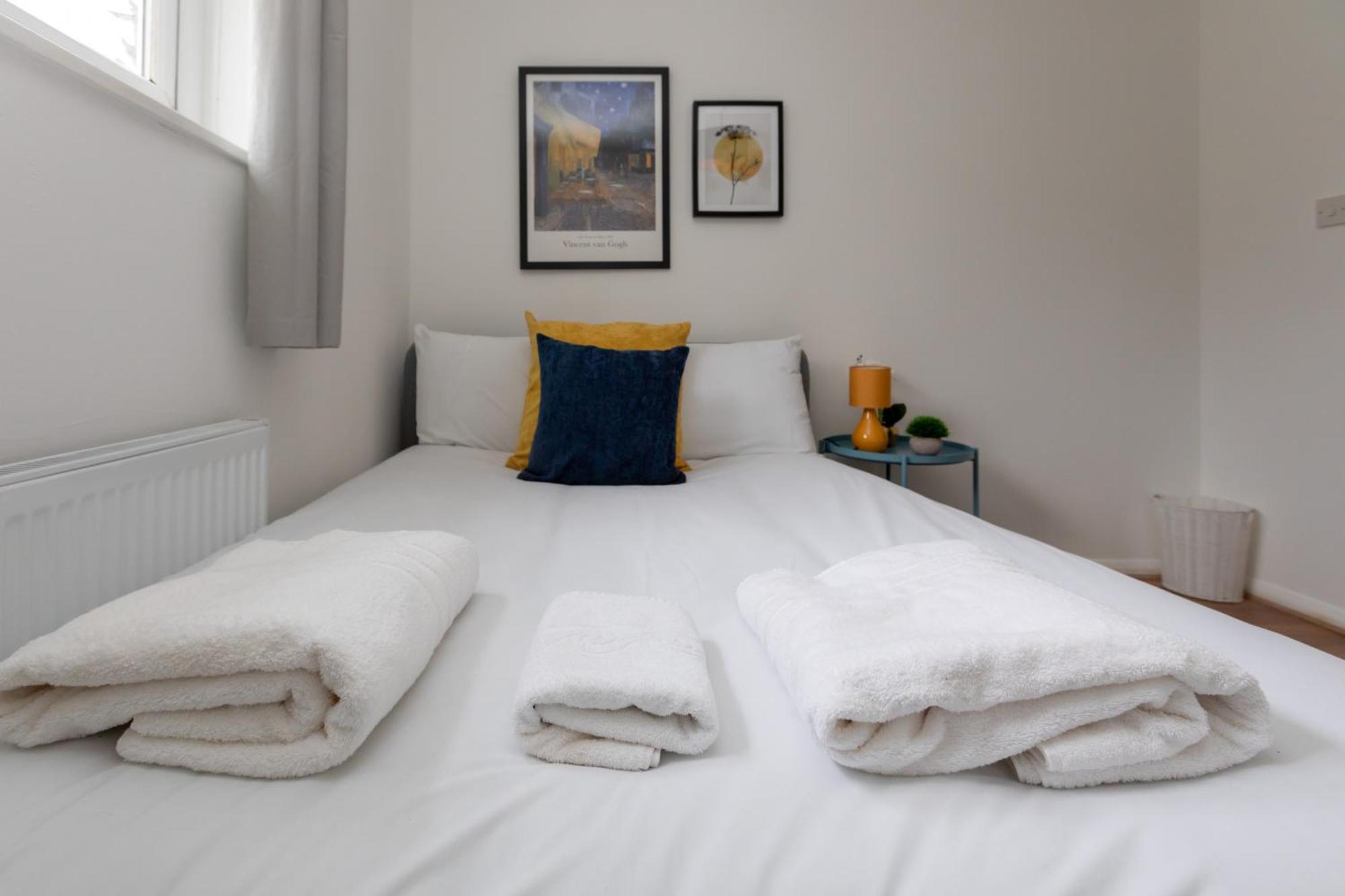 Bright 3 Bedroom House With Terrace 16 Mins To Big Ben Apartment