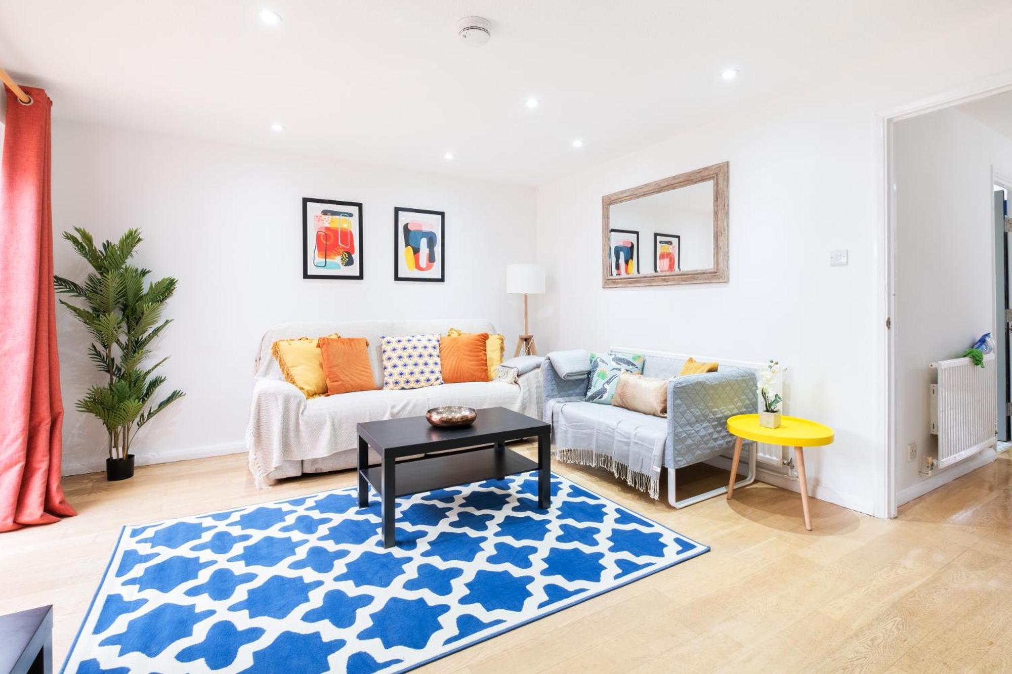 Bright 3 Bedroom House With Terrace 16 Mins To Big Ben Londra
