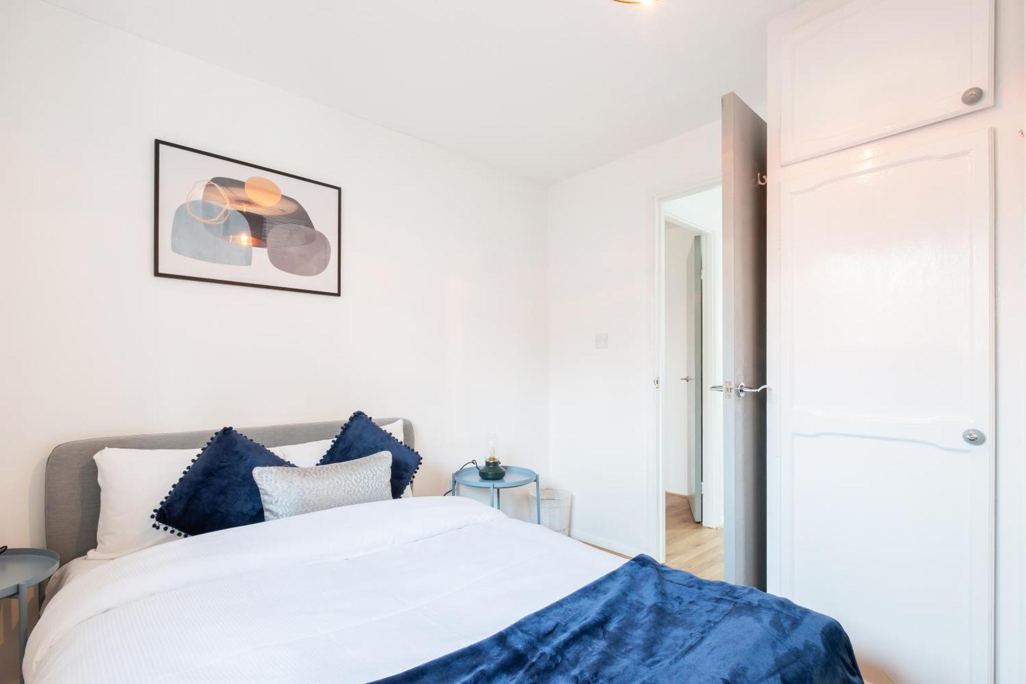 Bright 3 Bedroom House With Terrace 16 Mins To Big Ben Londra